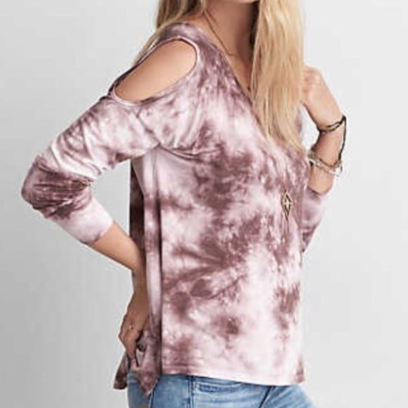 American Eagle Outfitters Tops - Pink and White Tie Dye Shirt